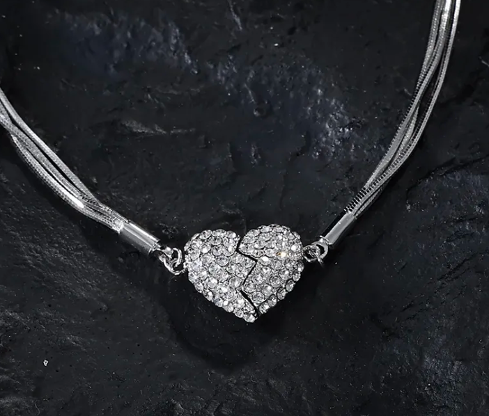 Collier cœur magnétique